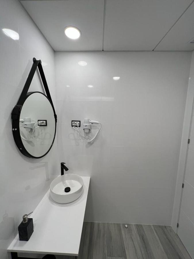 Habitacion Praga Style Мадрид Екстериор снимка